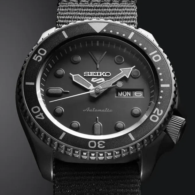 SRPD79 Série 5 Sports SKX SRPD79 Série 5 Sports SKX